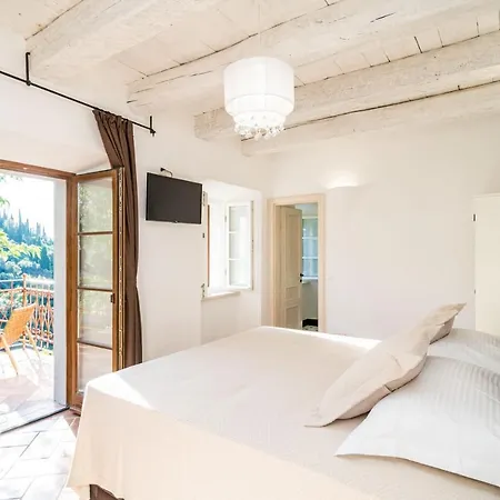Beautiful Casa Di Oasis